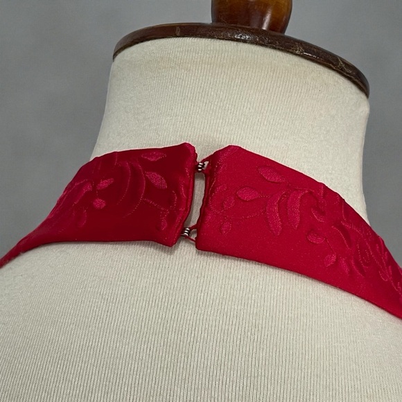 Mori Lee Red Gown Size 11/12‎ Embroidery Trim - Picture 9 of 13